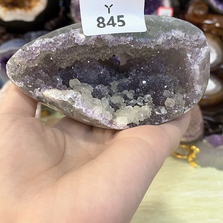 未镶嵌水晶大型摆件（非配饰）