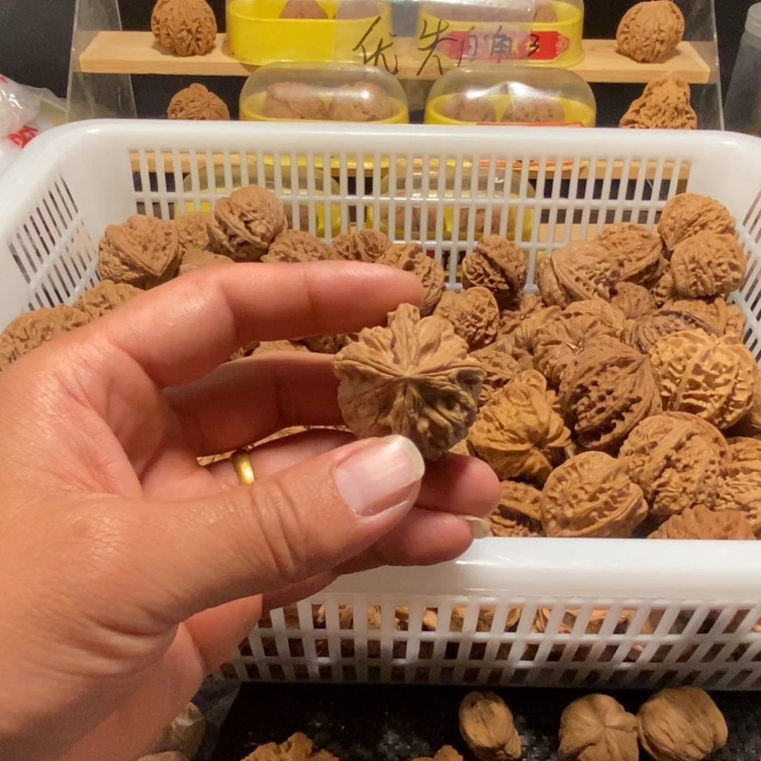 *****文玩核桃吊坠核桃异形