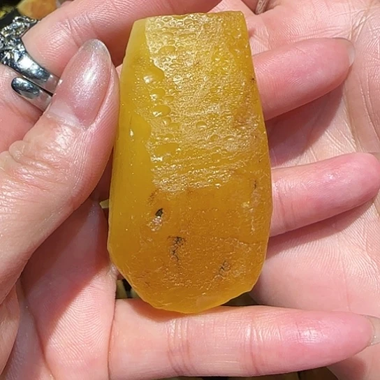 定制琥珀未镶嵌瑛*蜜蜡