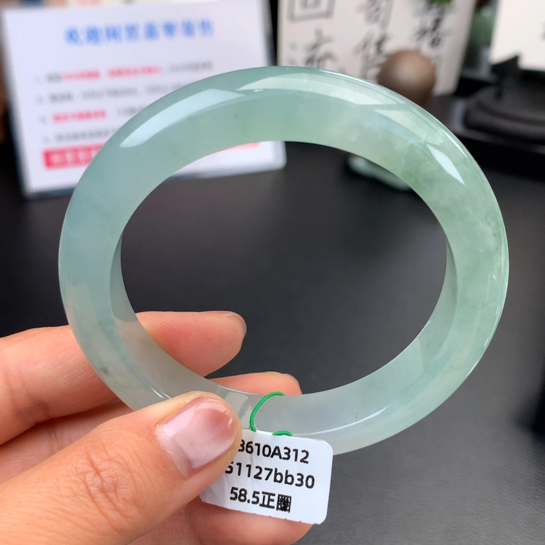 翡翠未镶嵌手镯冰胶晴底性价比【强推】