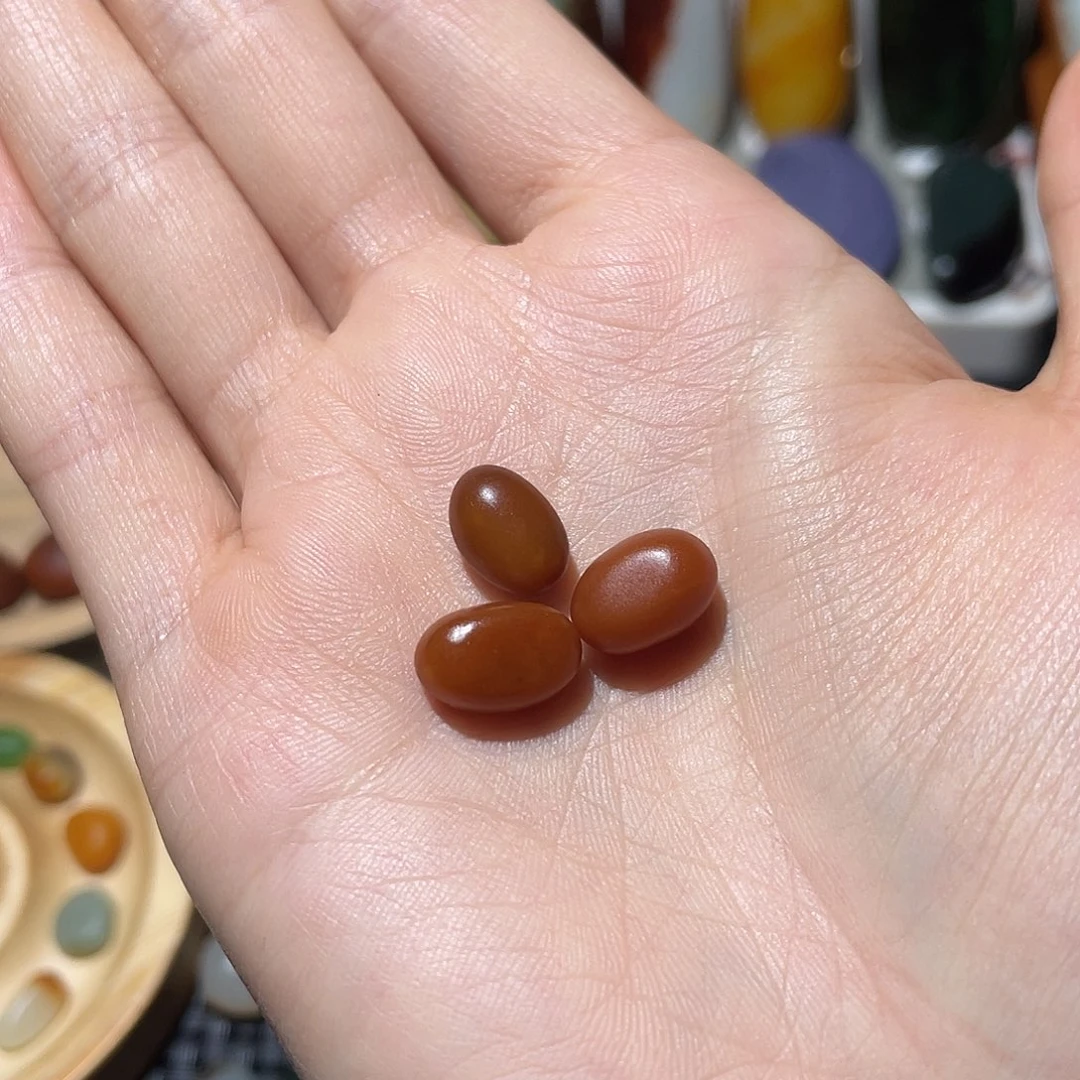 和田玉未镶嵌把件