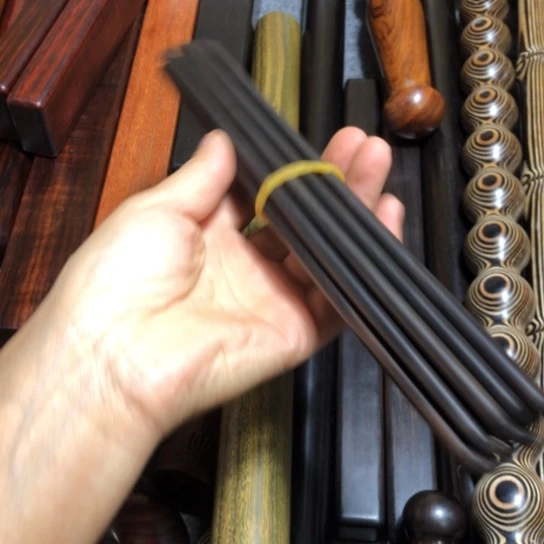 笑***伊紫光檀乌木木料木料