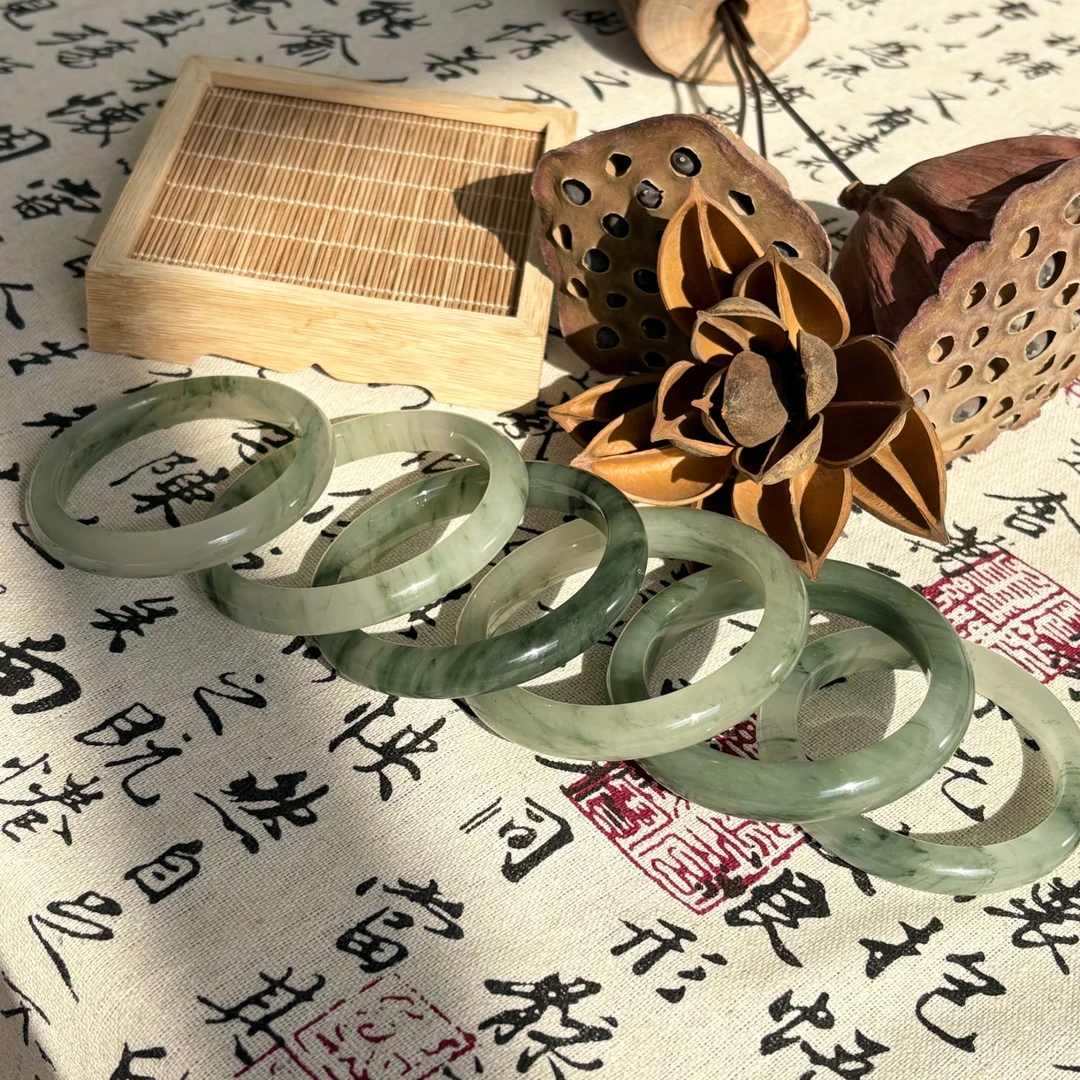 天山翠精美飘花正圈气质国风古风百搭玉镯（多样性发货发其一）