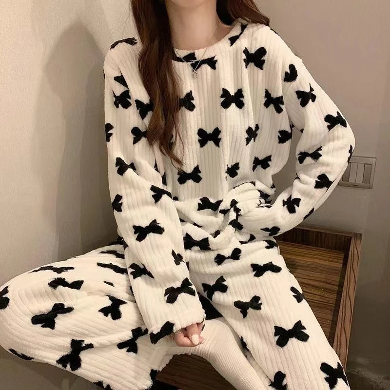 爆款2025新款睡衣珊瑚绒套装女款秋冬季加厚保暖可爱毛绒家居服