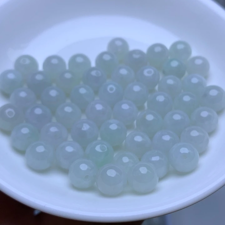 散珠翡翠卡8.6冰珠子11个（手链拍两单）