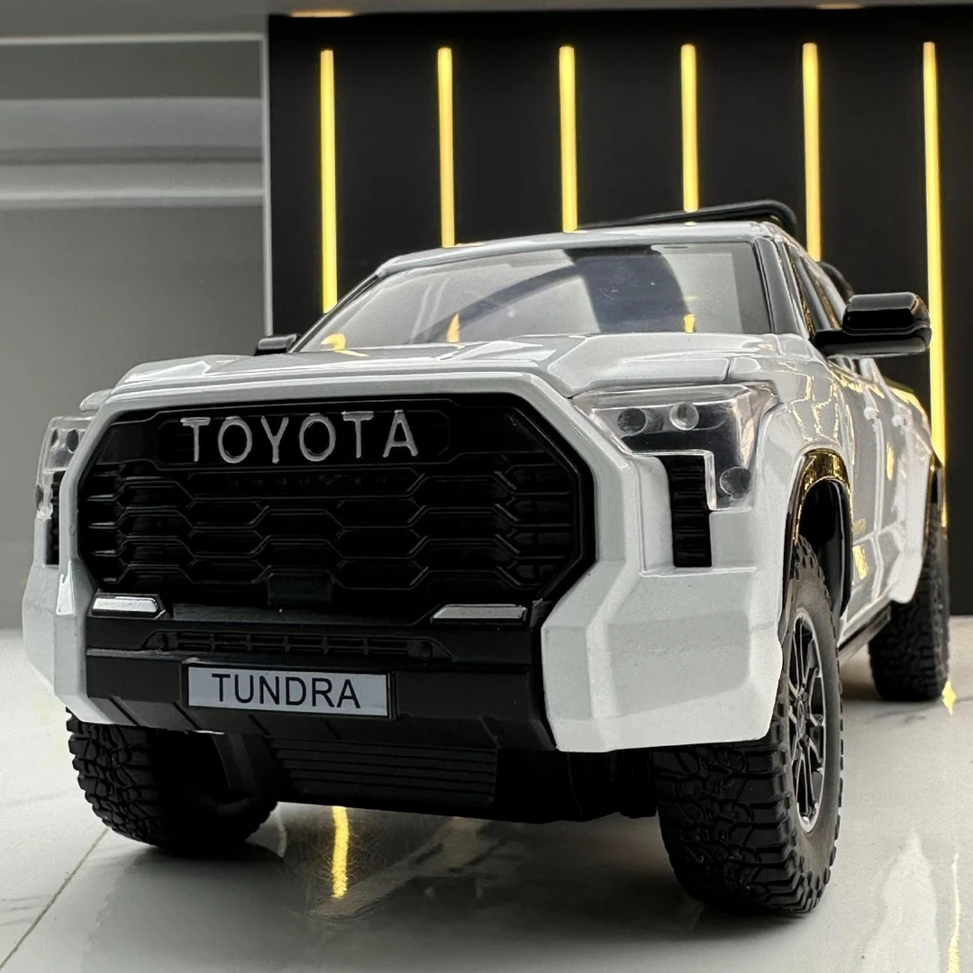 【丰田坦途】正版授权仿真1∶24合金汽车模型摆件越野炫酷合金模型车
