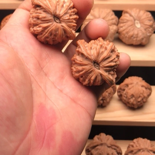 电***扇吊坠文玩核桃磨盘