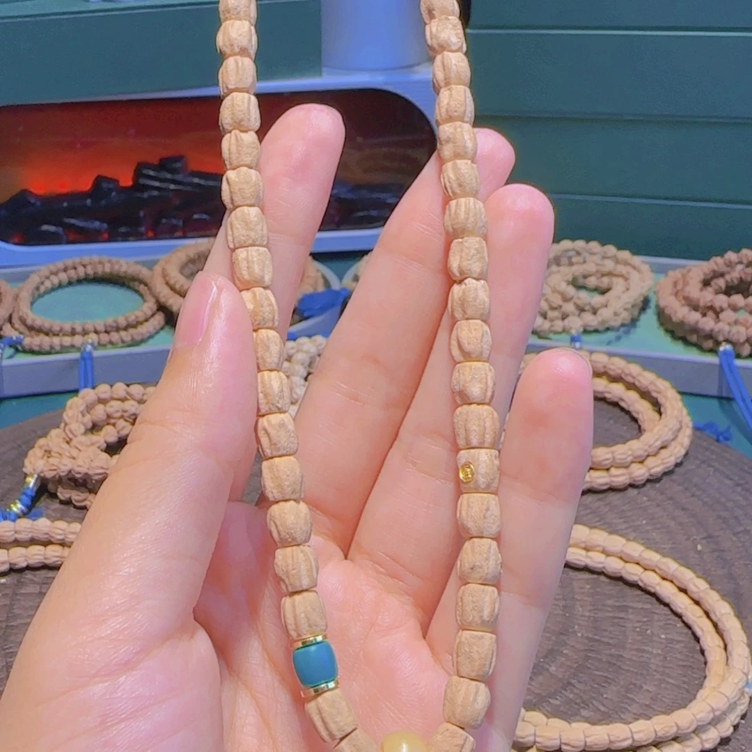 小***酒吊坠柏香籽/百香籽