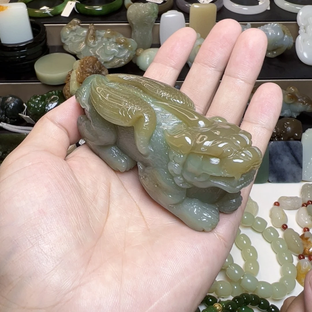 未镶嵌和田玉把件