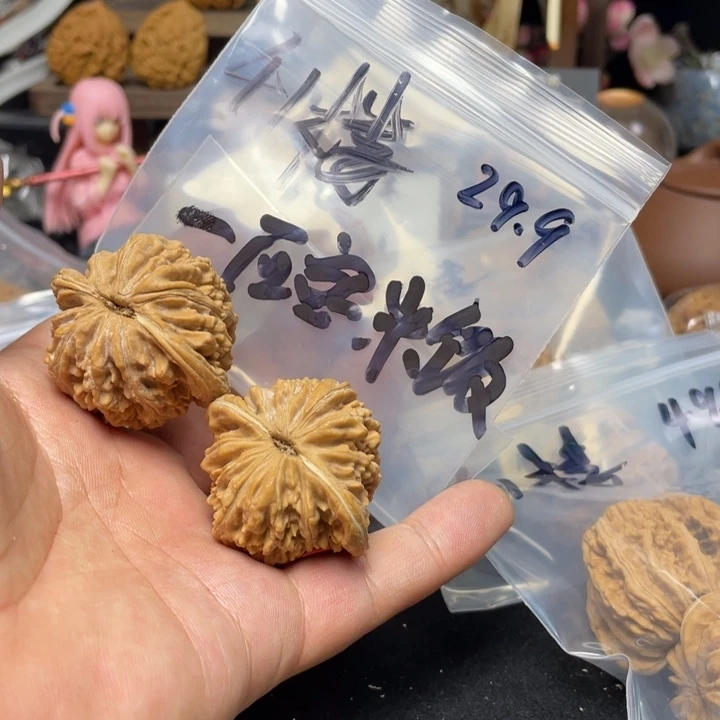 文玩核桃把件一**饭四座楼