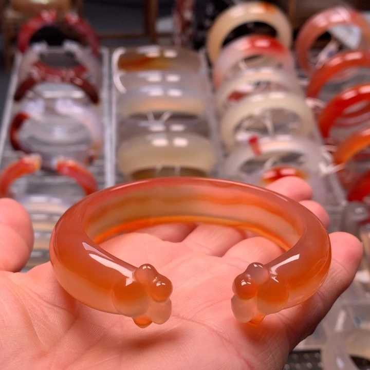 玛瑙/玉髓未镶嵌手镯