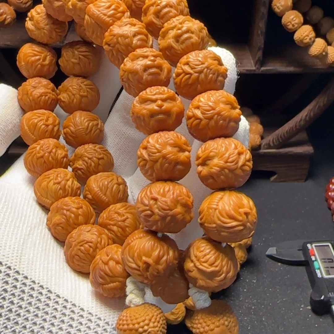 清****吊坠猴头核桃猴头