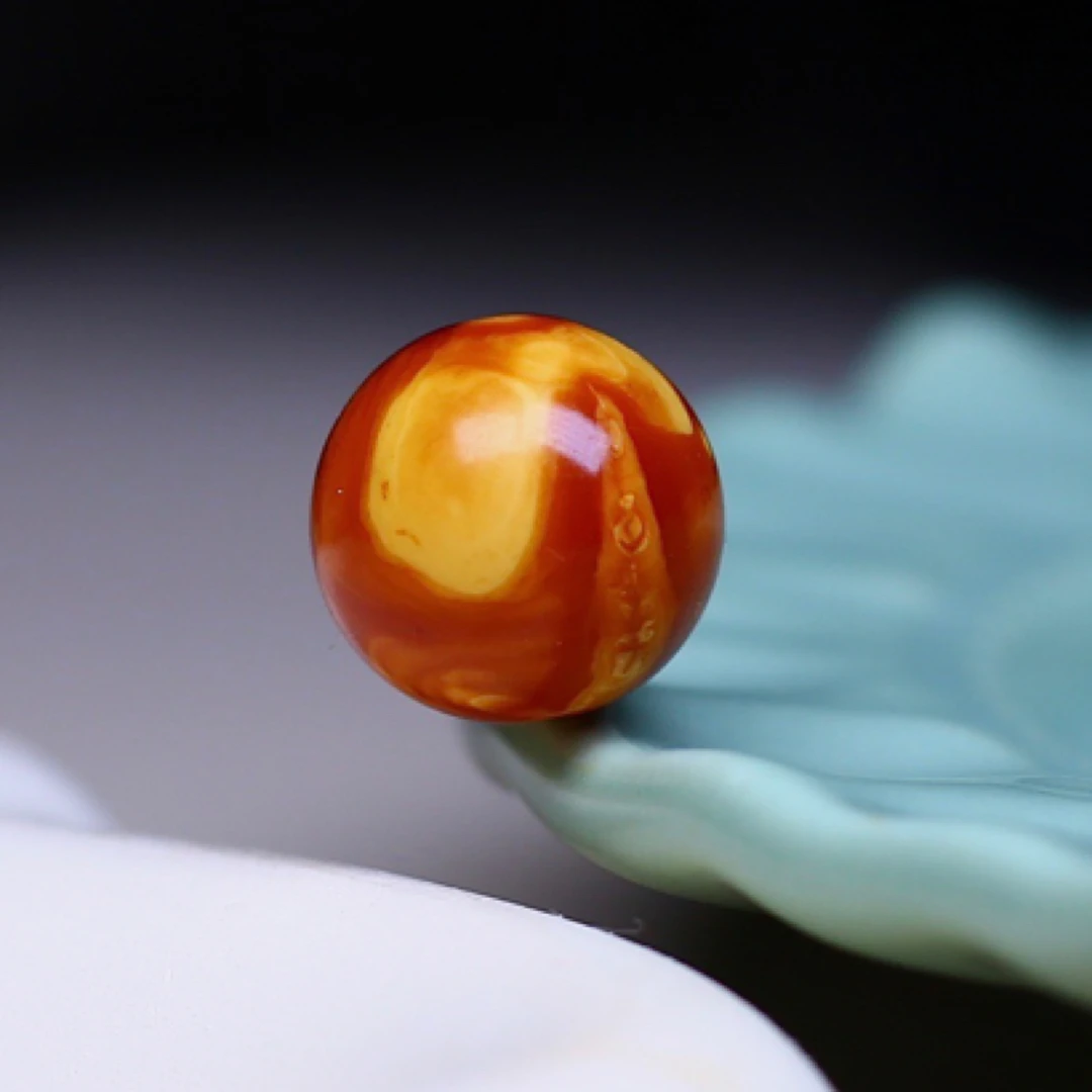 13mm老蜡圆珠，哪哪都好，尺寸合适的来，没有太多形容词 就是美