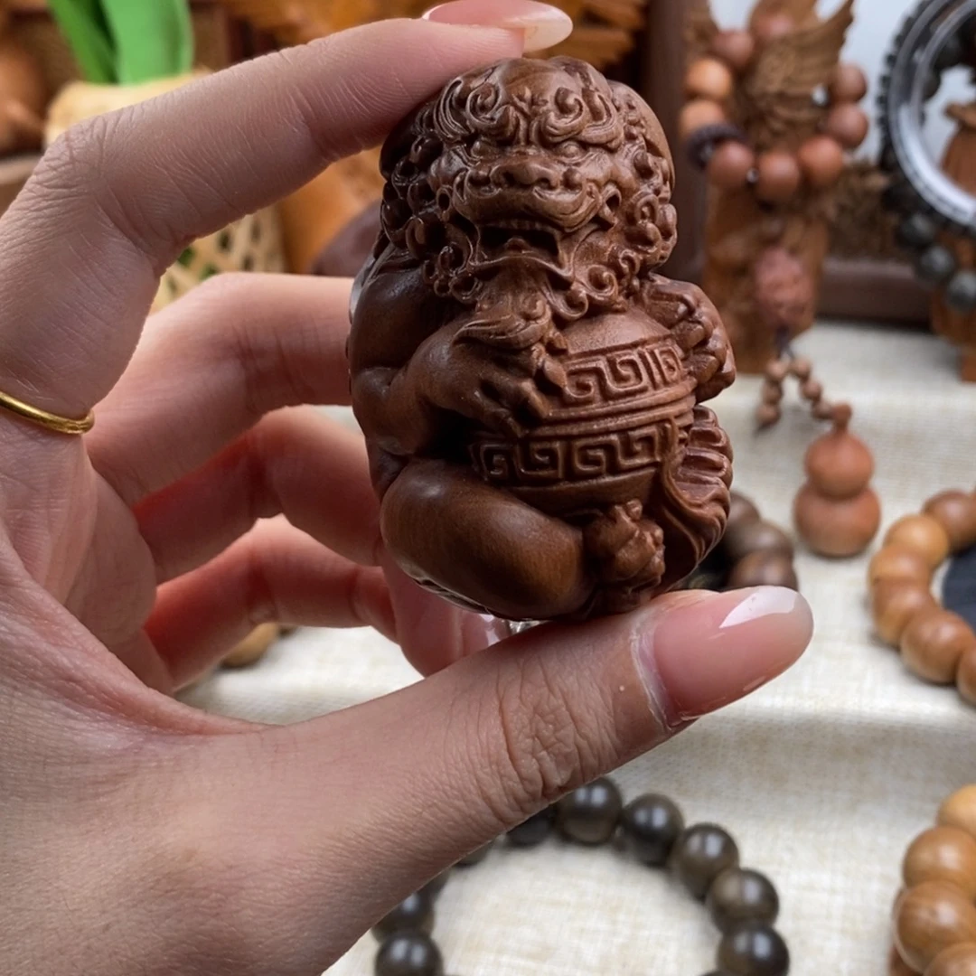 檀香木手串/手链迈索尔，老山檀香，奶香，貔貅抱球