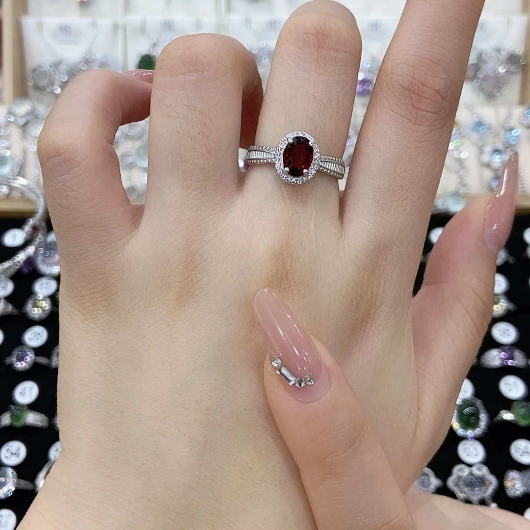 幸***麻戒指银S925镶嵌石榴石