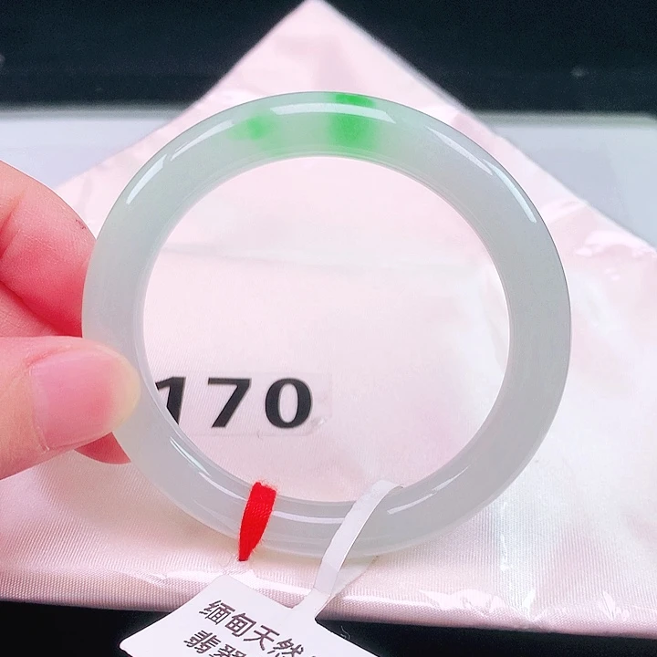 翡翠未镶嵌手镯（圆镯）170
