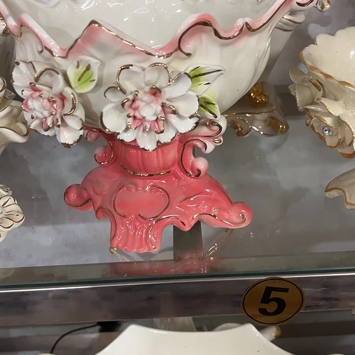 陶瓷瑕。。。。。。。。。。。。。。。