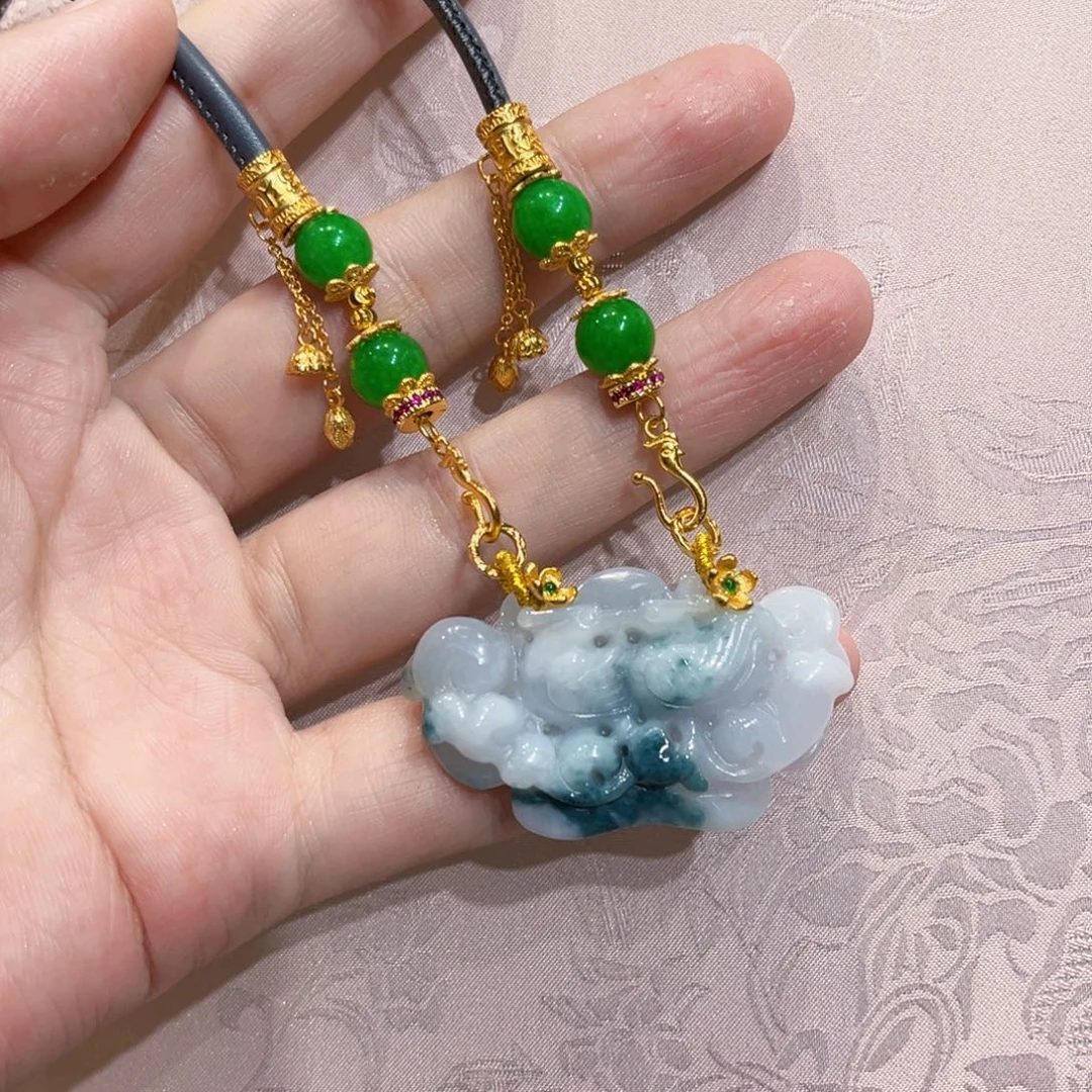 翡翠合金吊坠(赠链)