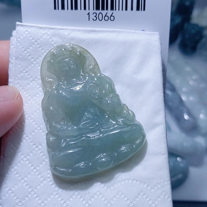 翡翠未镶嵌颈饰天光墟翡翠市场现金代购