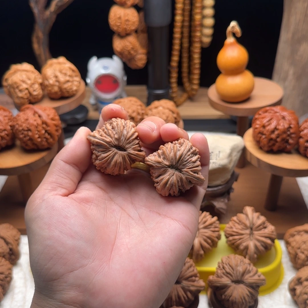 @***总文玩核桃吊坠42楼子