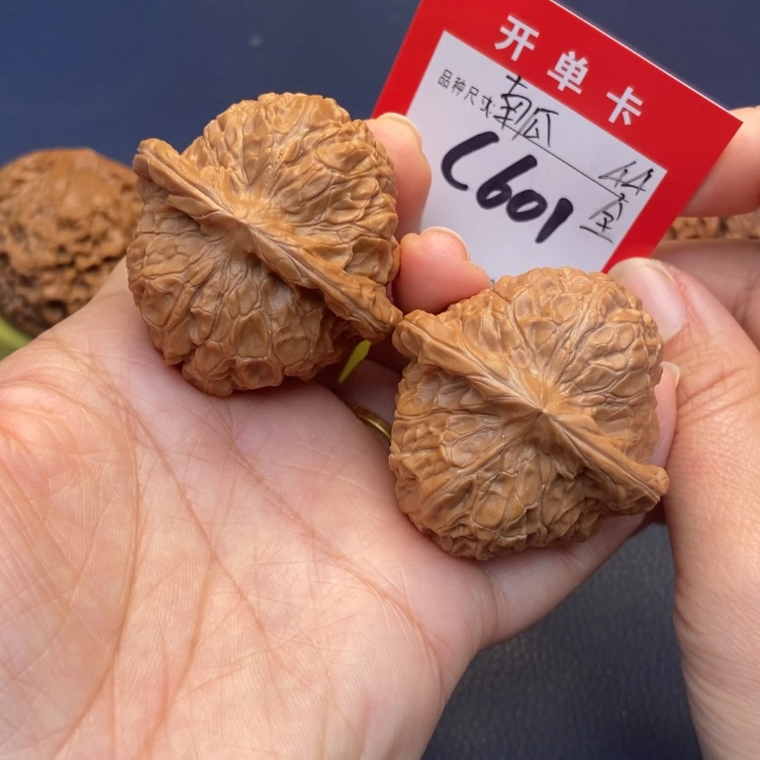 吊坠文玩核桃文玩核桃