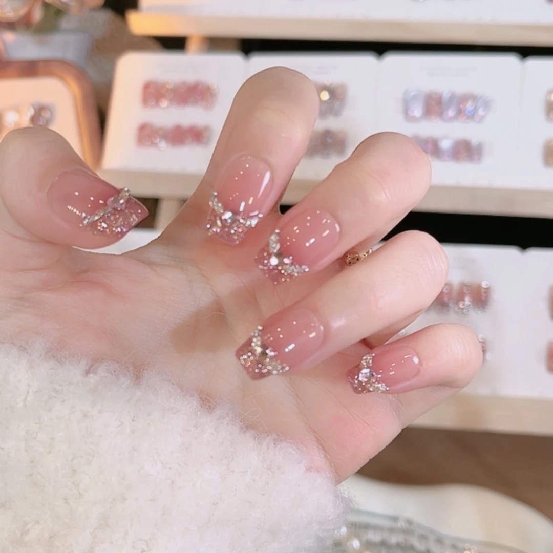【碎钻爆闪】纯手工穿戴甲裸粉色珍珠碎钻美甲10片
