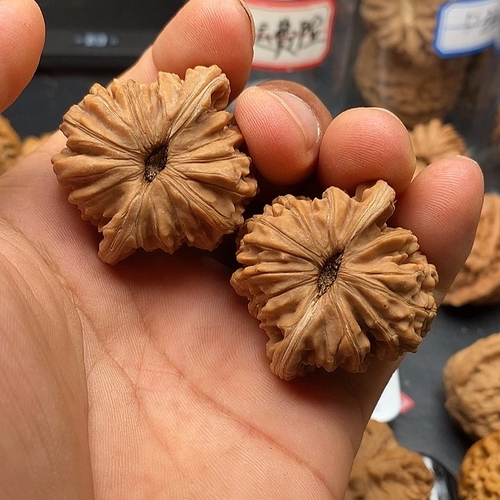 文玩核桃把件四组楼