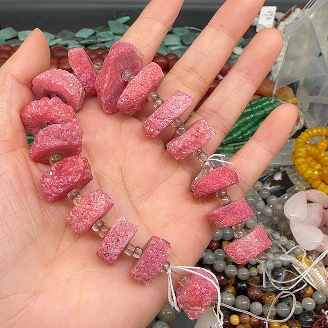 玛瑙/玉髓合金珠宝半成品晶洞半条