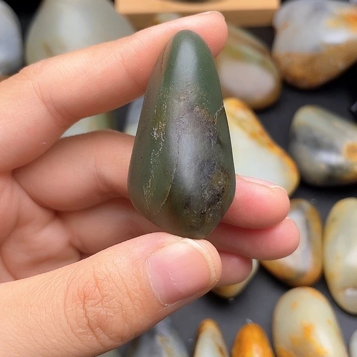 颈饰未镶嵌和田玉4
