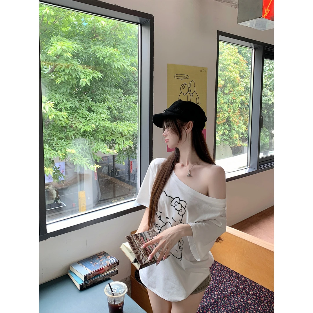 新款夏季新款潮牌女装斜肩印花短袖卡通t恤女百搭休闲慵懒上衣服