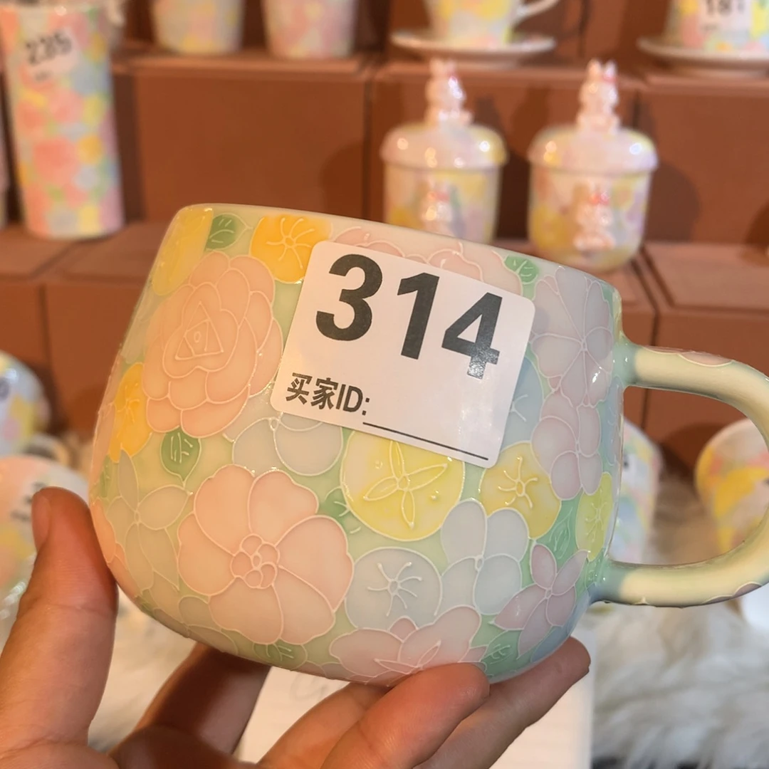 泥塑杯里倒油放冰箱的冷藏室放