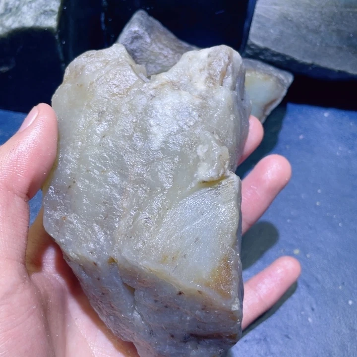 和田玉未镶嵌珠宝半成品