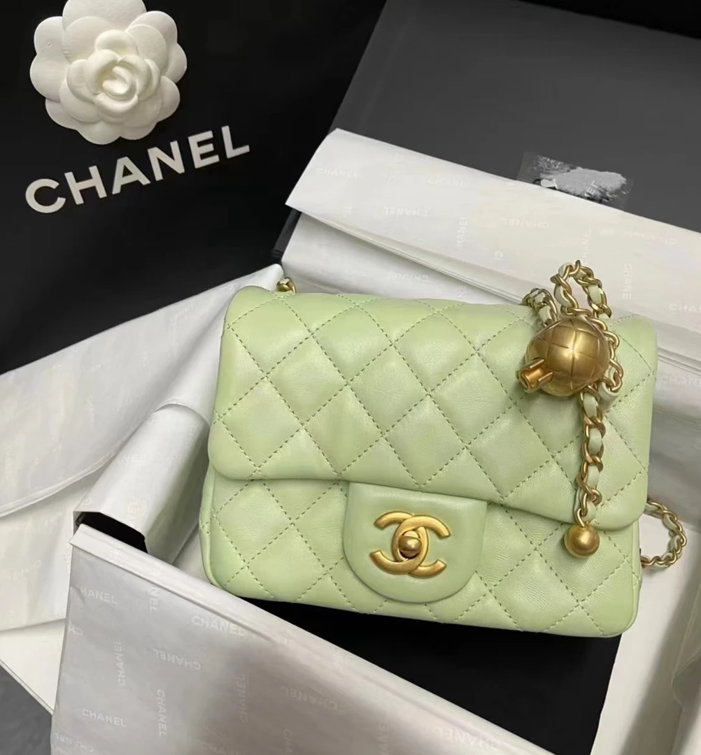 99新 Chanel/香奈儿 多多奢品/香奈儿绿色金球方胖斜挎包/99新