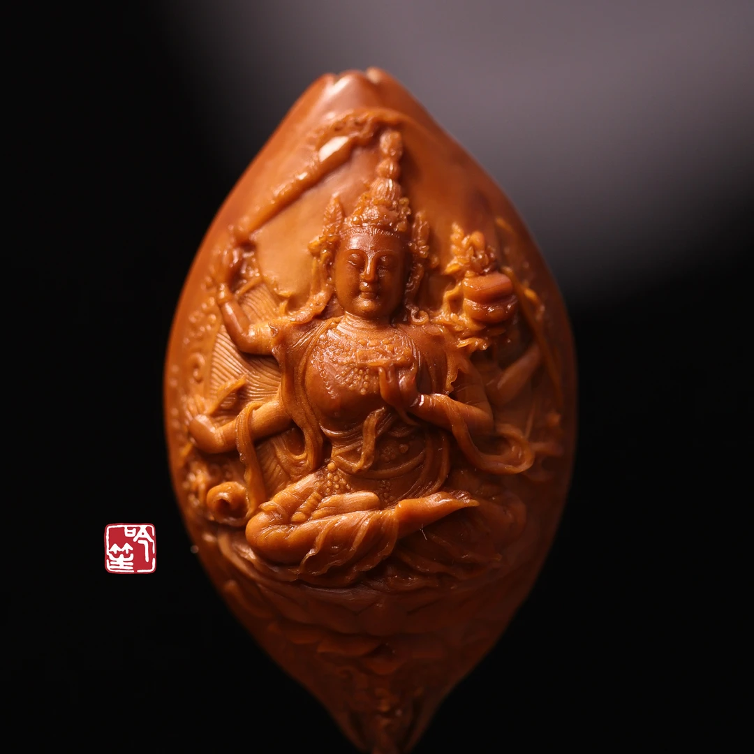 【弘文甄选】-马晓刚-四臂藏传文殊菩萨-橄榄核雕纯手工雕刻单籽