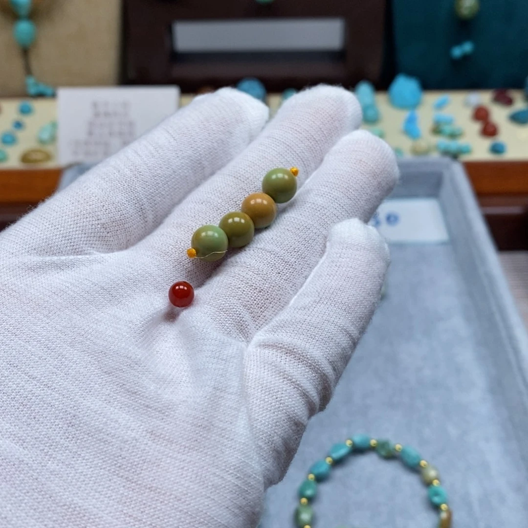 未镶嵌配饰南红玛瑙