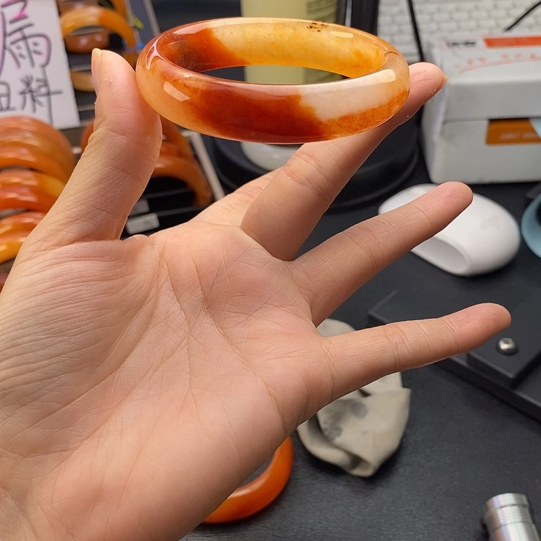 75号特色大佬开会57.0