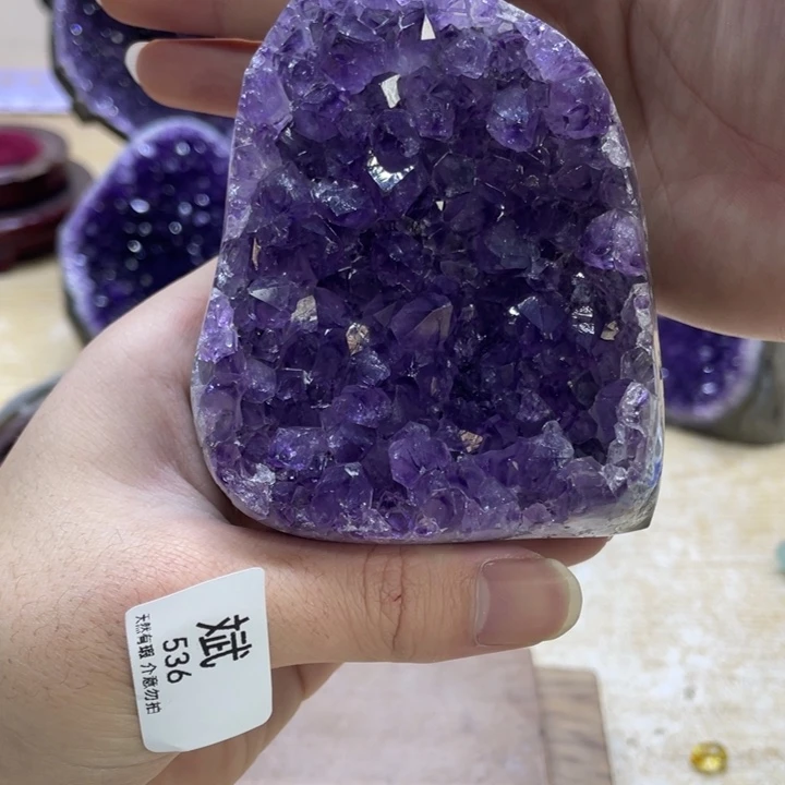 未镶嵌大型摆件（非配饰）紫晶