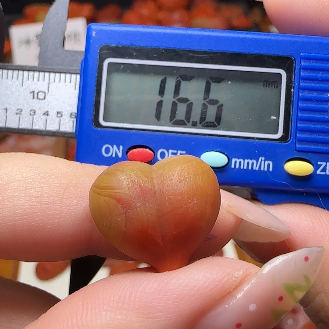 南红玛瑙未镶嵌颈饰