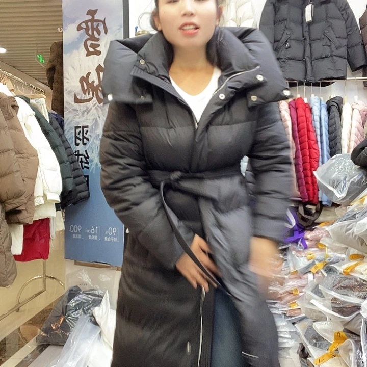 2589新款时尚女羽绒服