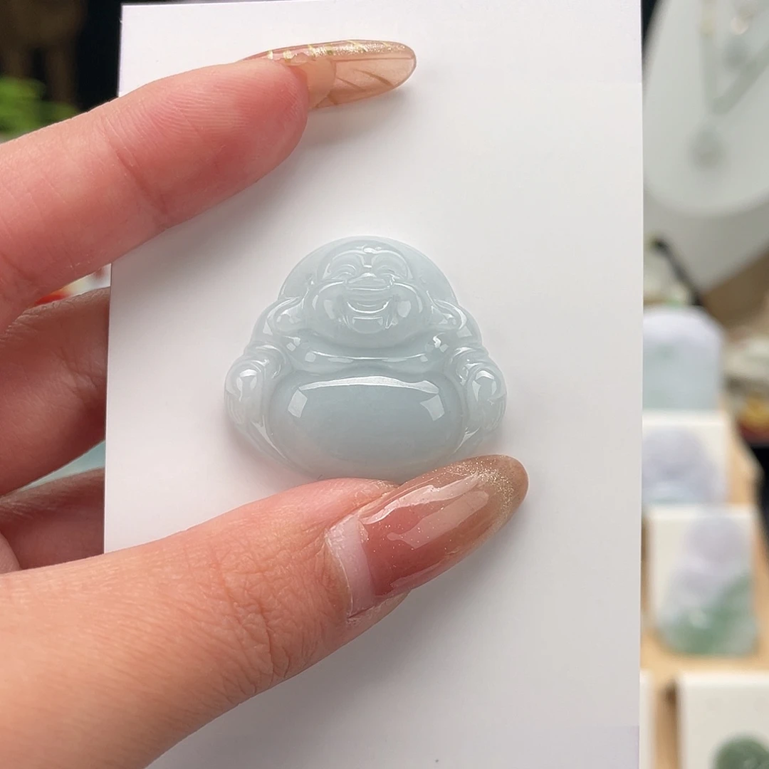 翡翠未镶嵌颈饰佛公