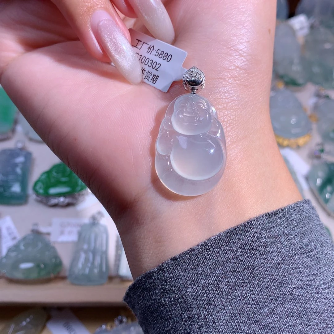 翡翠吊坠(不含链)18K金镶嵌