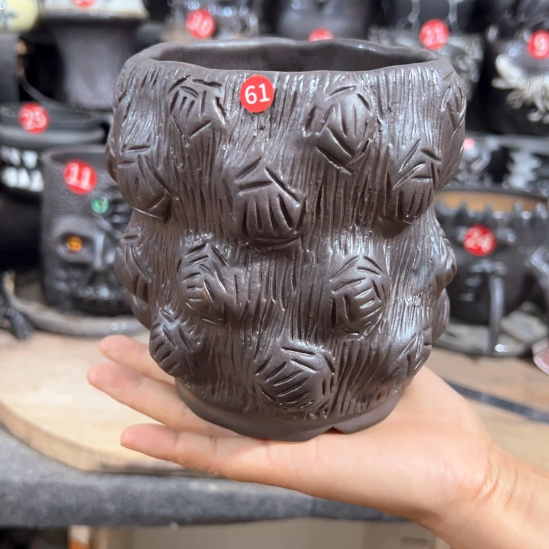 手捏盆，口10高13.5