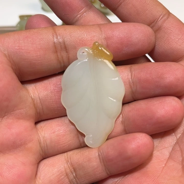 和田玉未镶嵌吊坠(不含链)