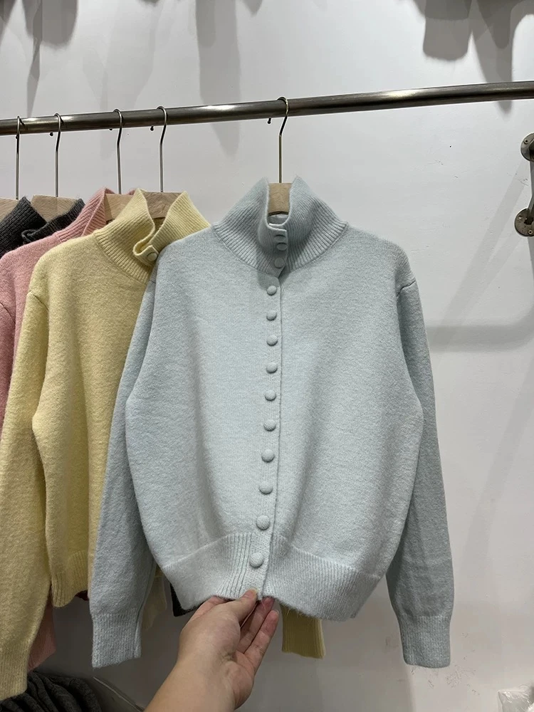 秋冬时尚圆领毛衣开衫A017