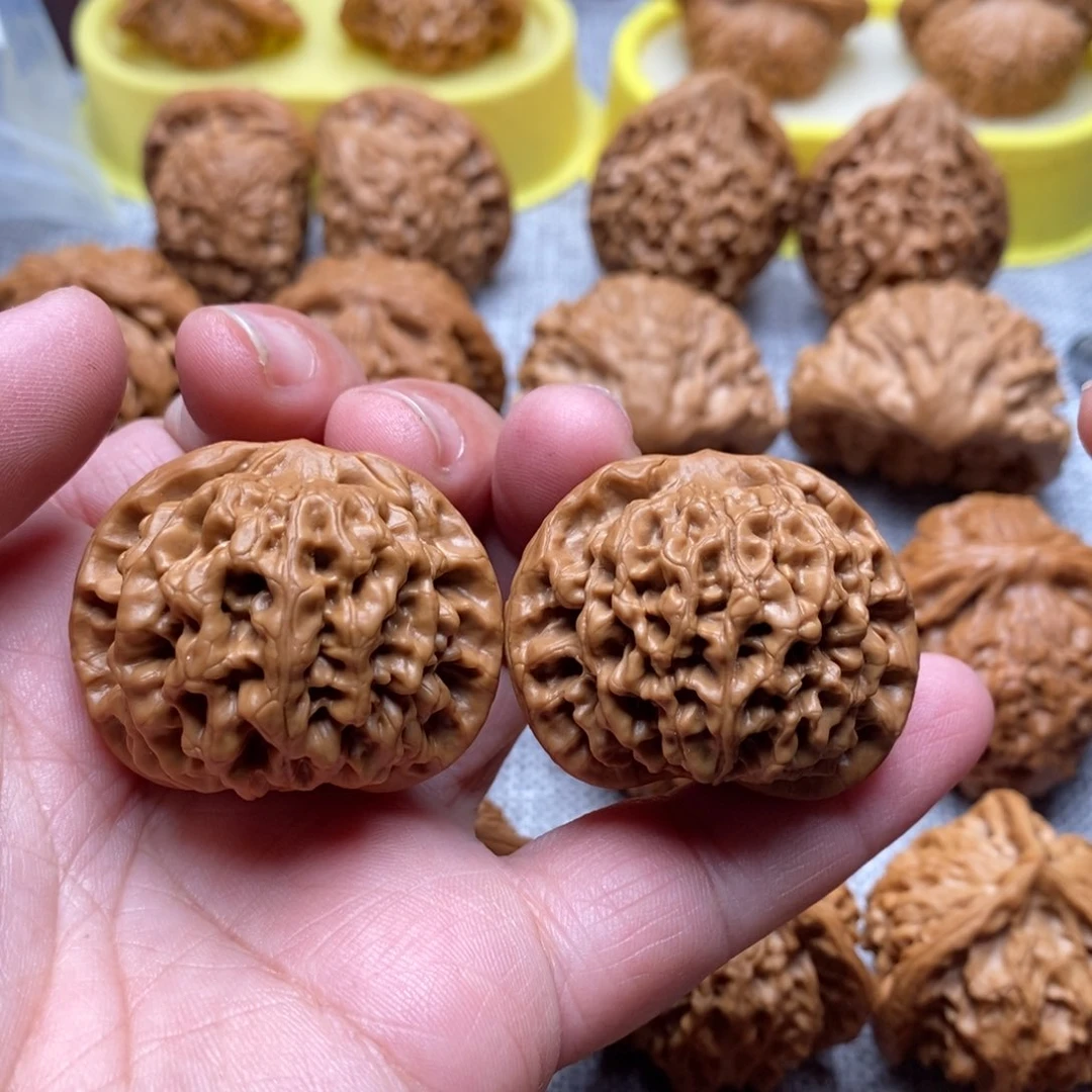 文玩核桃把件39精品秦闷红皮