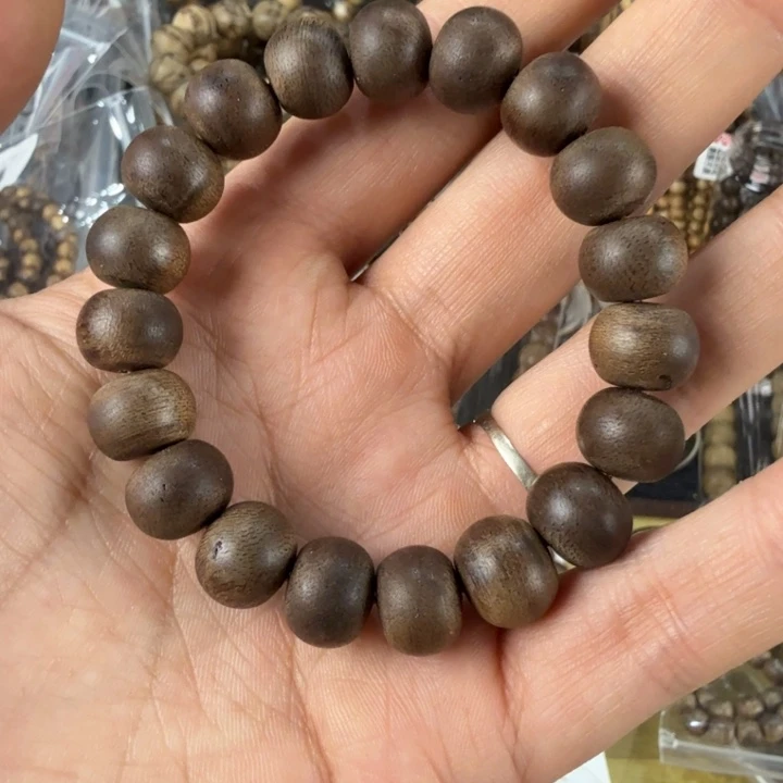 大叶紫檀（黑酸枝木类）