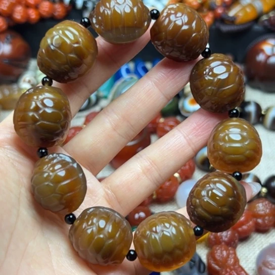 福***堂玛瑙/玉髓未镶嵌颈饰