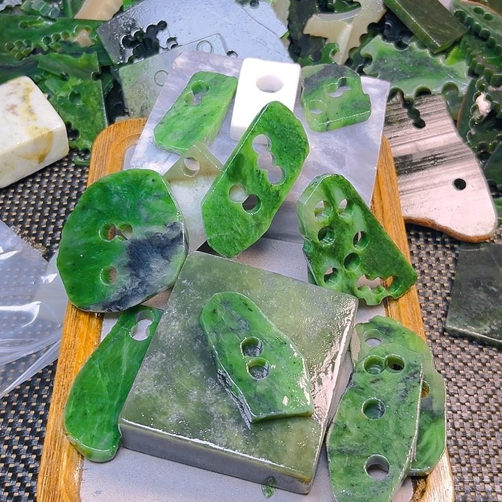 和田玉未镶嵌珠宝半成品早***鸭