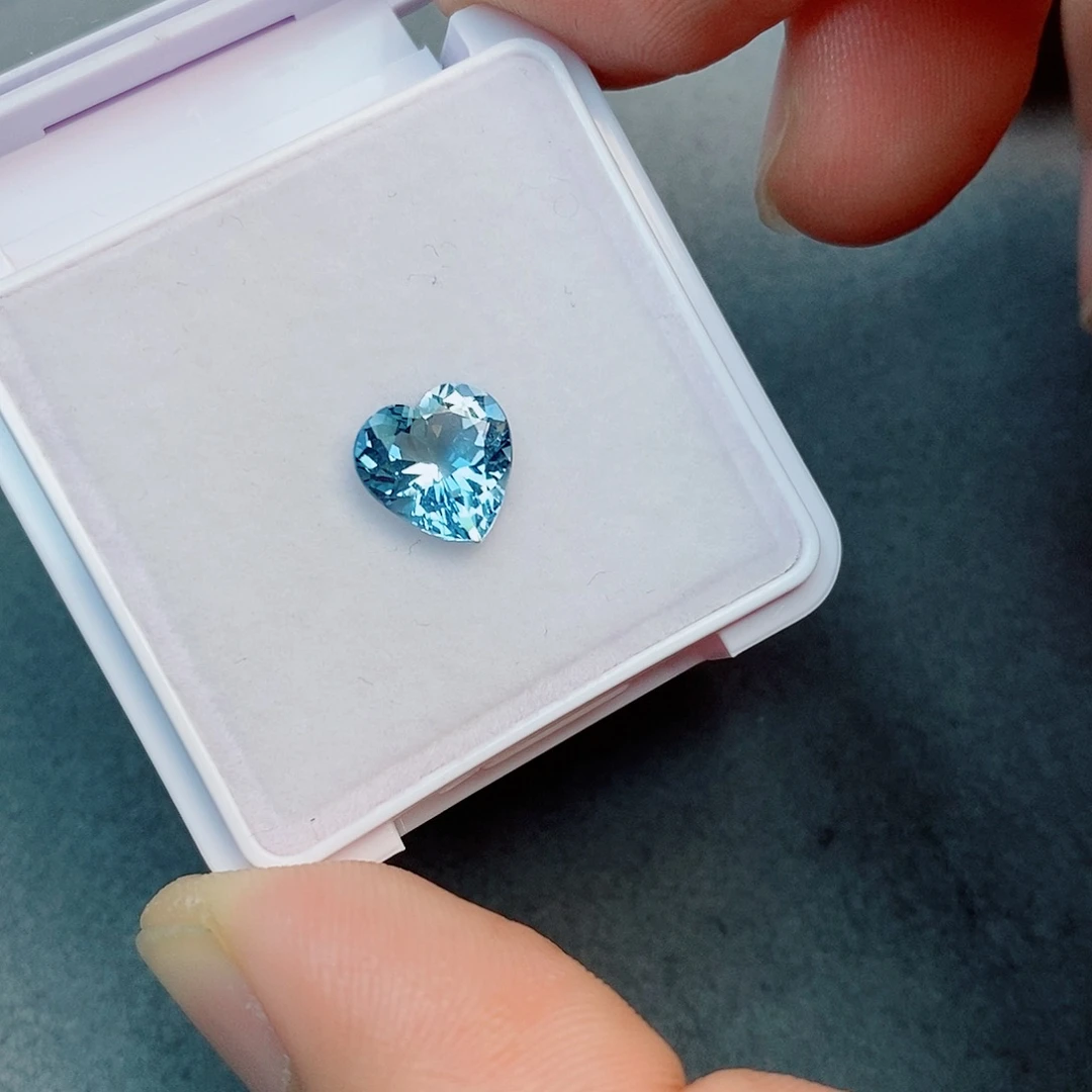 海蓝宝石未镶嵌笔搁1.87ct 圣玛利亚