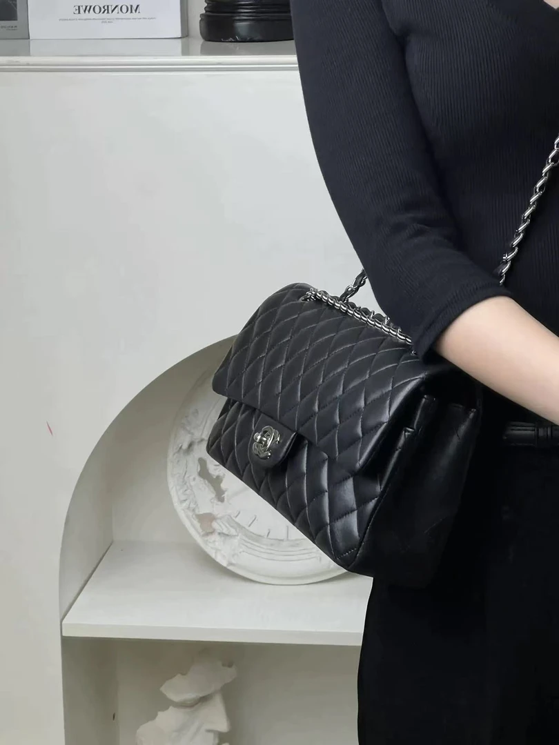 95新 Chanel/香奈儿 cf中号黑银羊单肩包/甄选